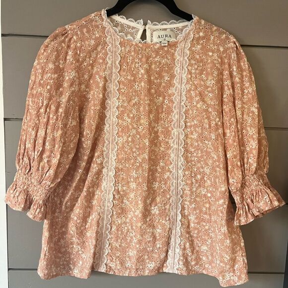AURA size small eyelet spring apricot floral and lace 3/4 puff sleeve top EUC - Picture 1 of 6